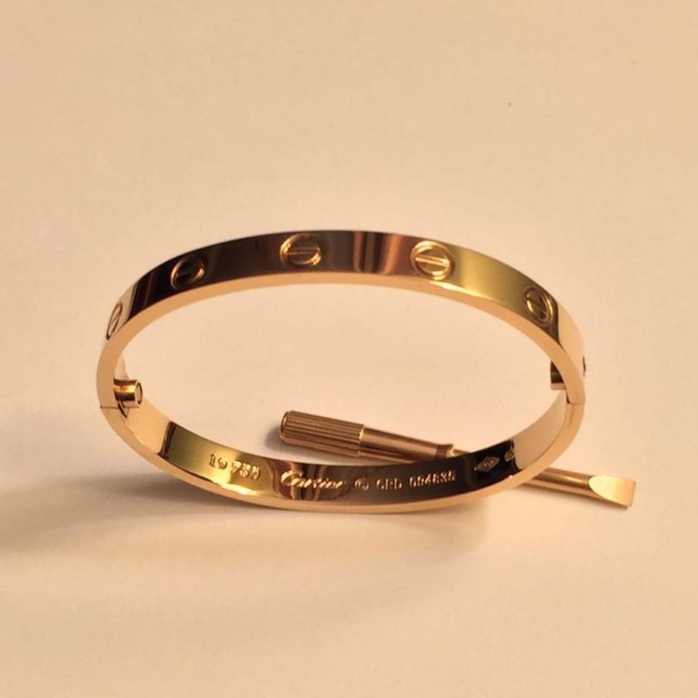 Luxurious bold love bracelet